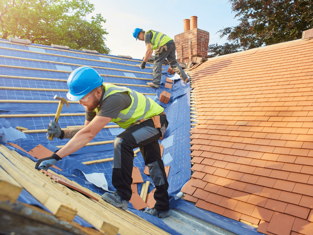 Avoid the Pitfalls of Hiring Bad Roofing Contractors In 2023 1 bad roofing contractors