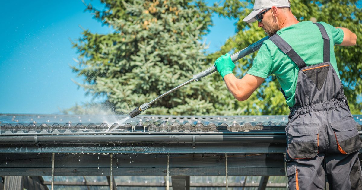 Clearing the Way: Dallas Windows and Gutter Cleaning Services 1 dallas windows and gutter cleaning