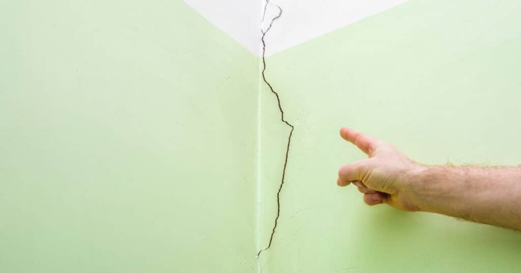 how to repair drywall cracks in corners