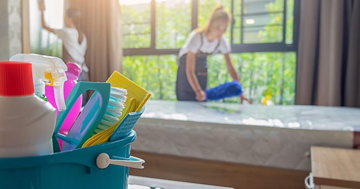 Revitalize Your Space: The Benefits of Professional Deep Cleaning Services 1 professional deep cleaning services