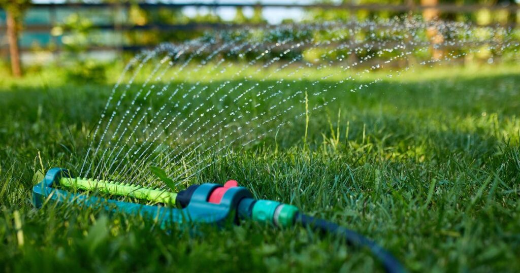 how to adjust oscillating sprinkler