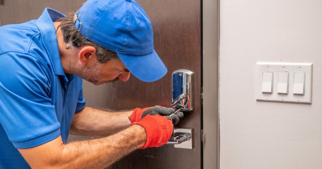 how to choose the best locksmith