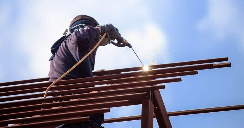 what is the best type of roofing material
