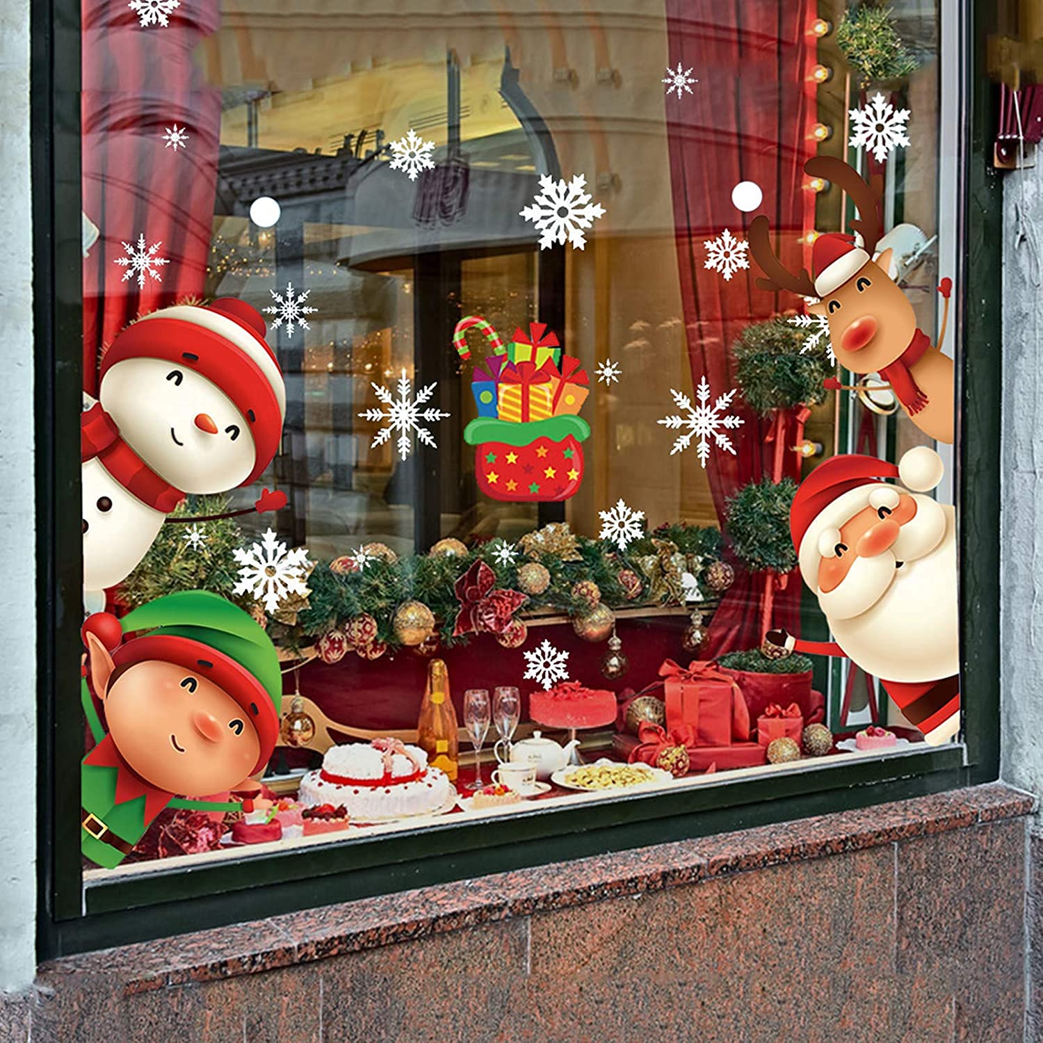 15 Christmas Window Decorations That Transform Your Home Into a Holiday Wonderland 2 Christmas Window Decorations