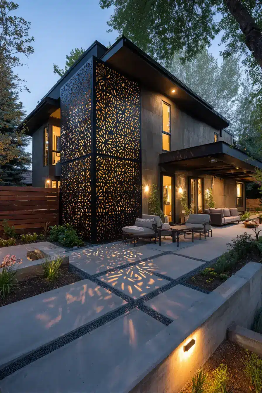 29 Backyard Fence Ideas That Soften the Boundary 24